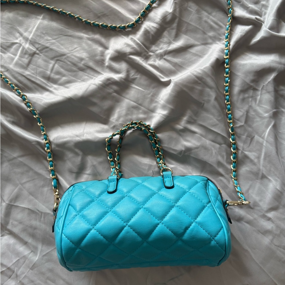 Chic Turquoise Quilted Handbag